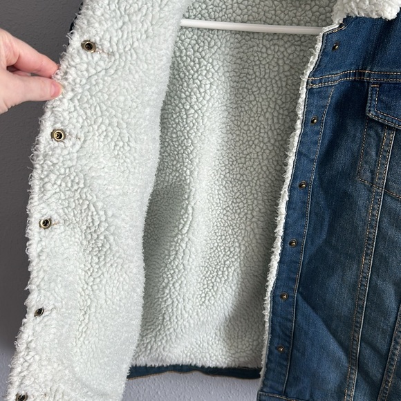 Sherpa lined denim jacket size XL 14-16 - Picture 7 of 7